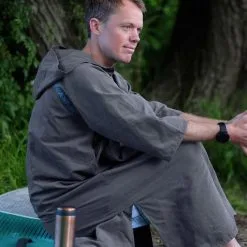 LifeVenture Changing Robe 6 LifeVenture Changing Robe -Trekking Tent Shop 62120 compact changing robe grey 6