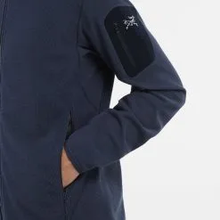 ArcTeryx Delta LT Mens Fleece Jacket 9 ArcTeryx Delta LT Mens Fleece Jacket -Trekking Tent Shop Arcteryx Delta LT Mens Fleece Jacket On Model 05